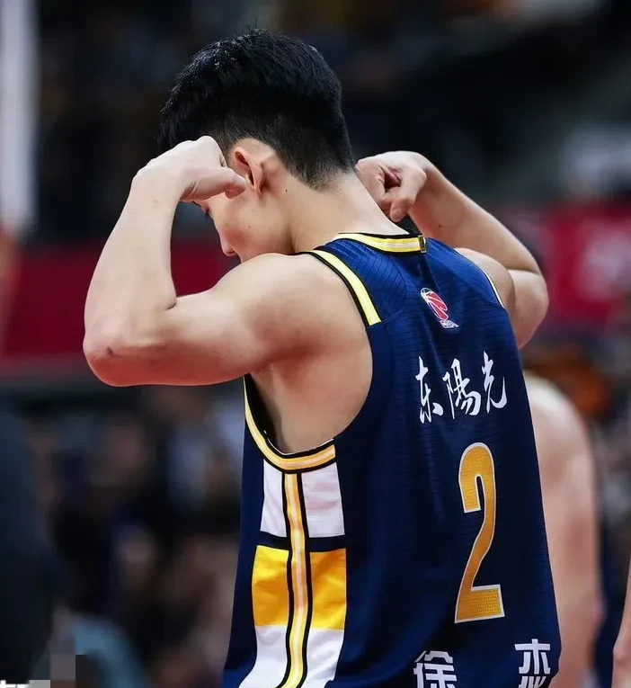 转会期新疆广汇完成体检赛后皇家社会手感冰凉，广东宏远豪取连胜看傻球迷的简单介绍